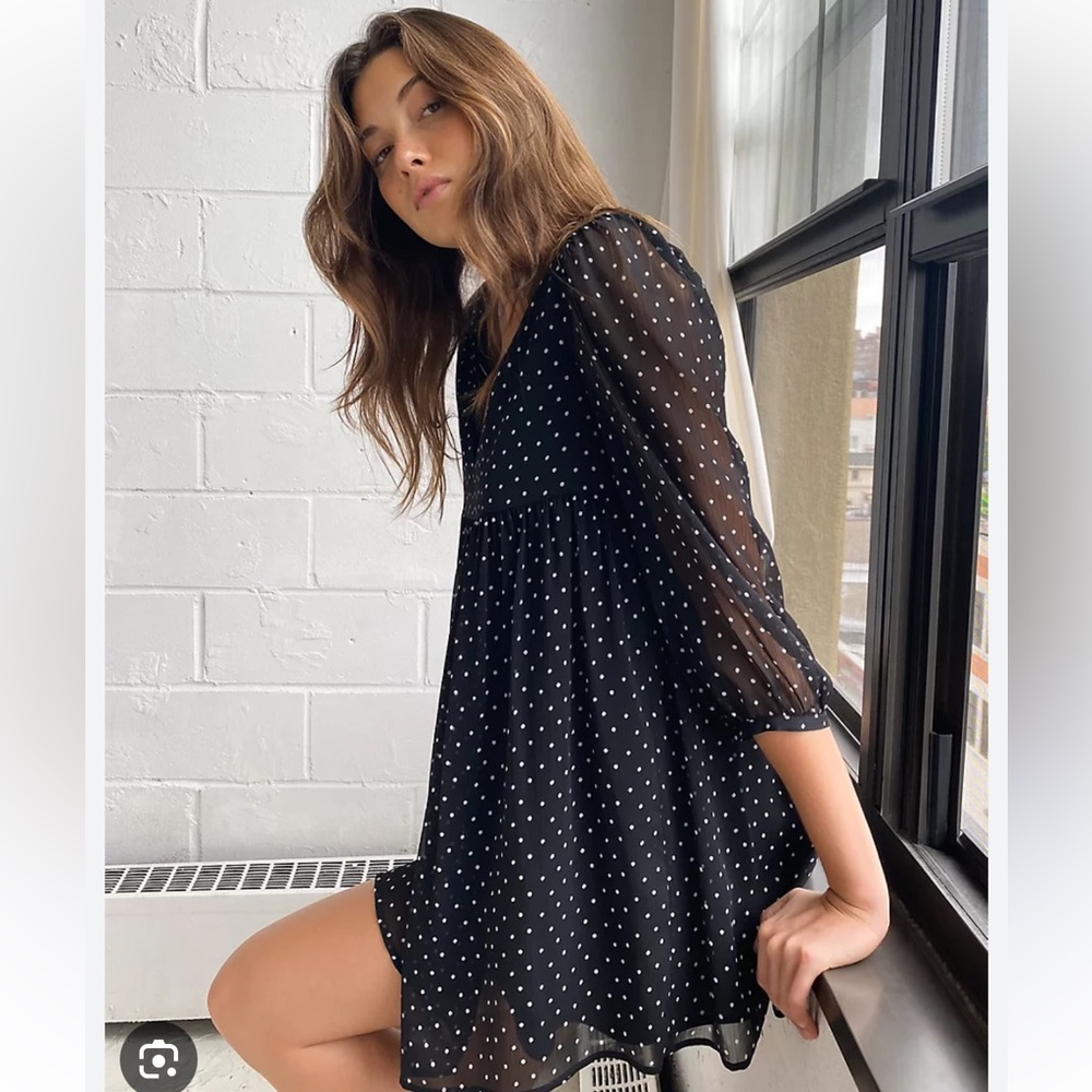 Aritzia - Sunday Best dress - Picture 5 of 6